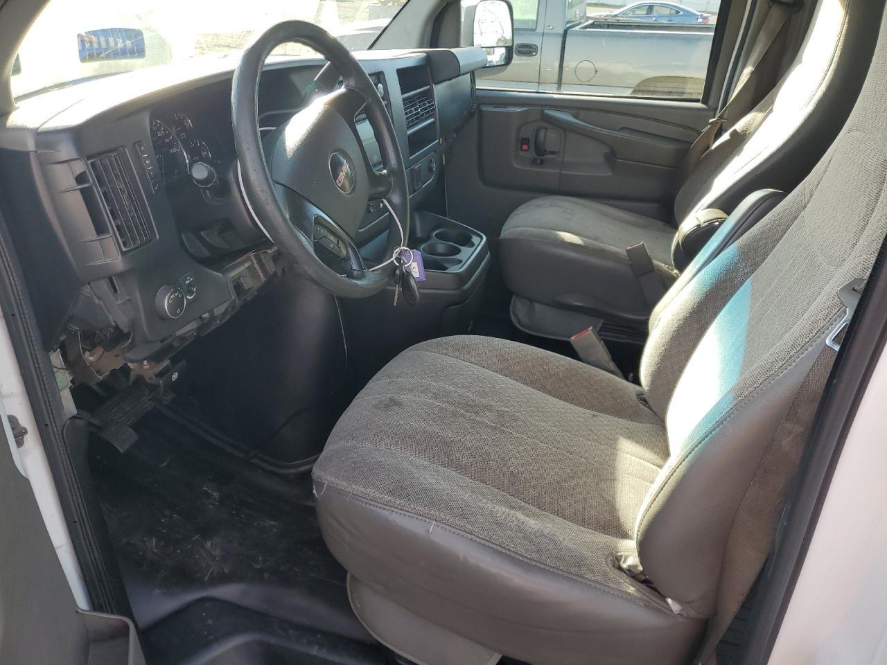 2015 GMC Savana