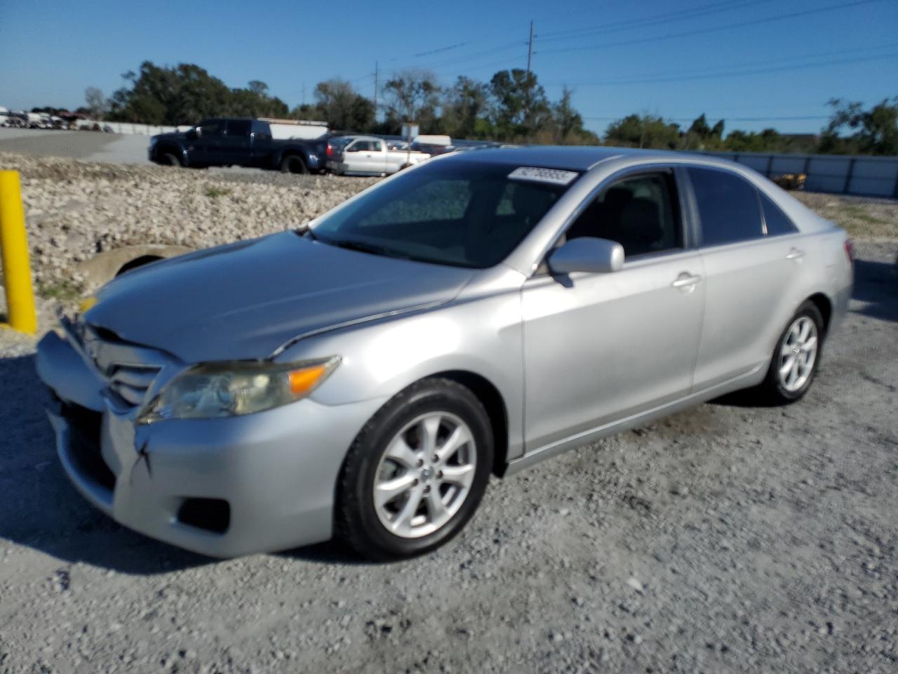 2011 TOYOTA CAMRY
