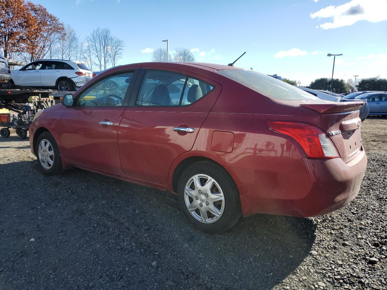 2013 NISSAN VERSA