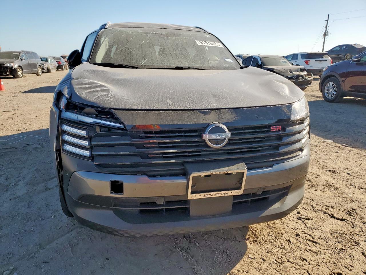 2025 NISSAN KICKS