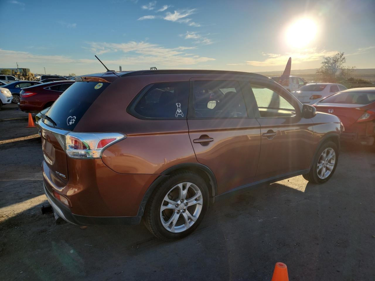 2015 MITSUBISHI outlander