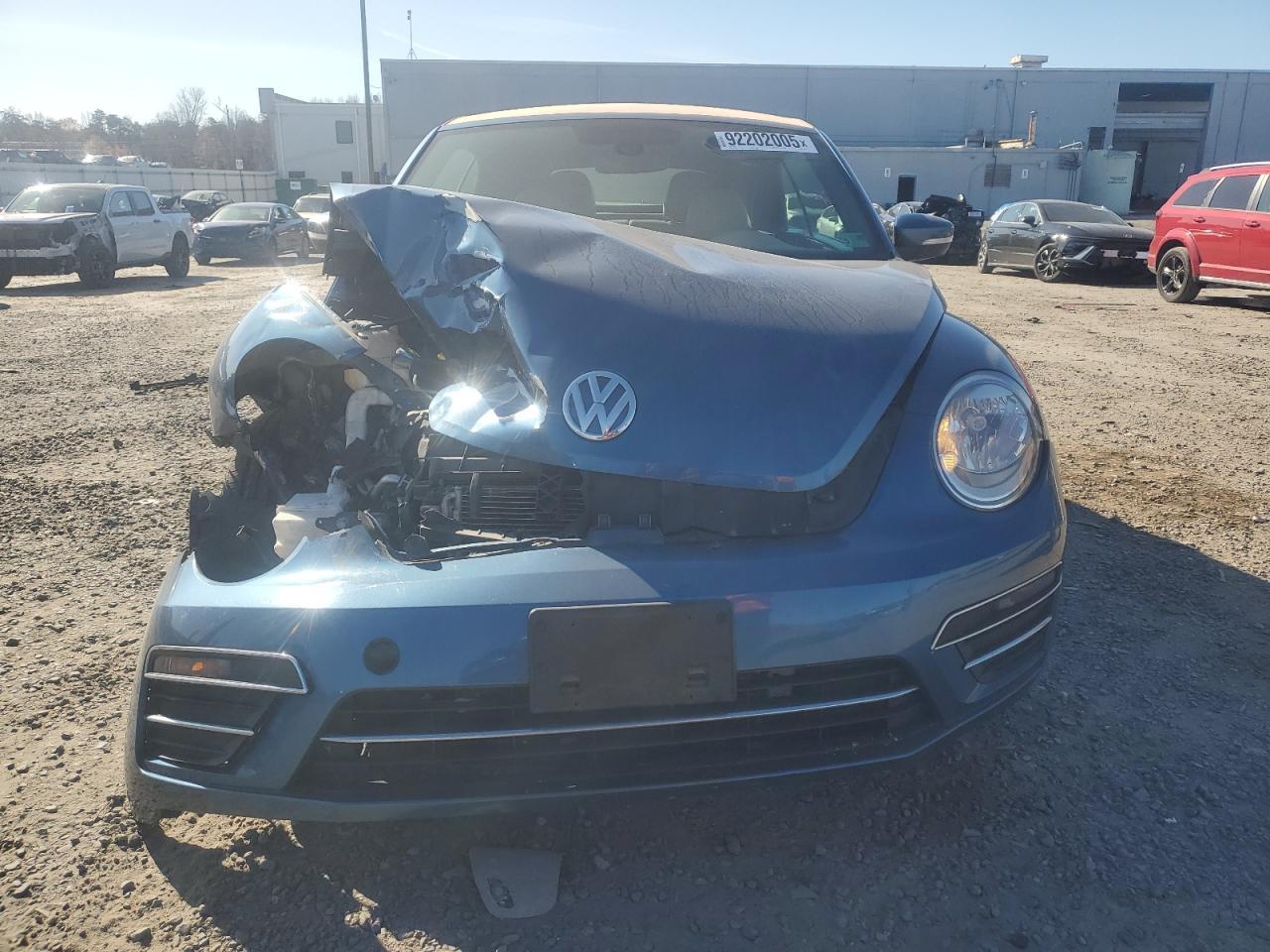 2017 VOLKSWAGEN Beetle