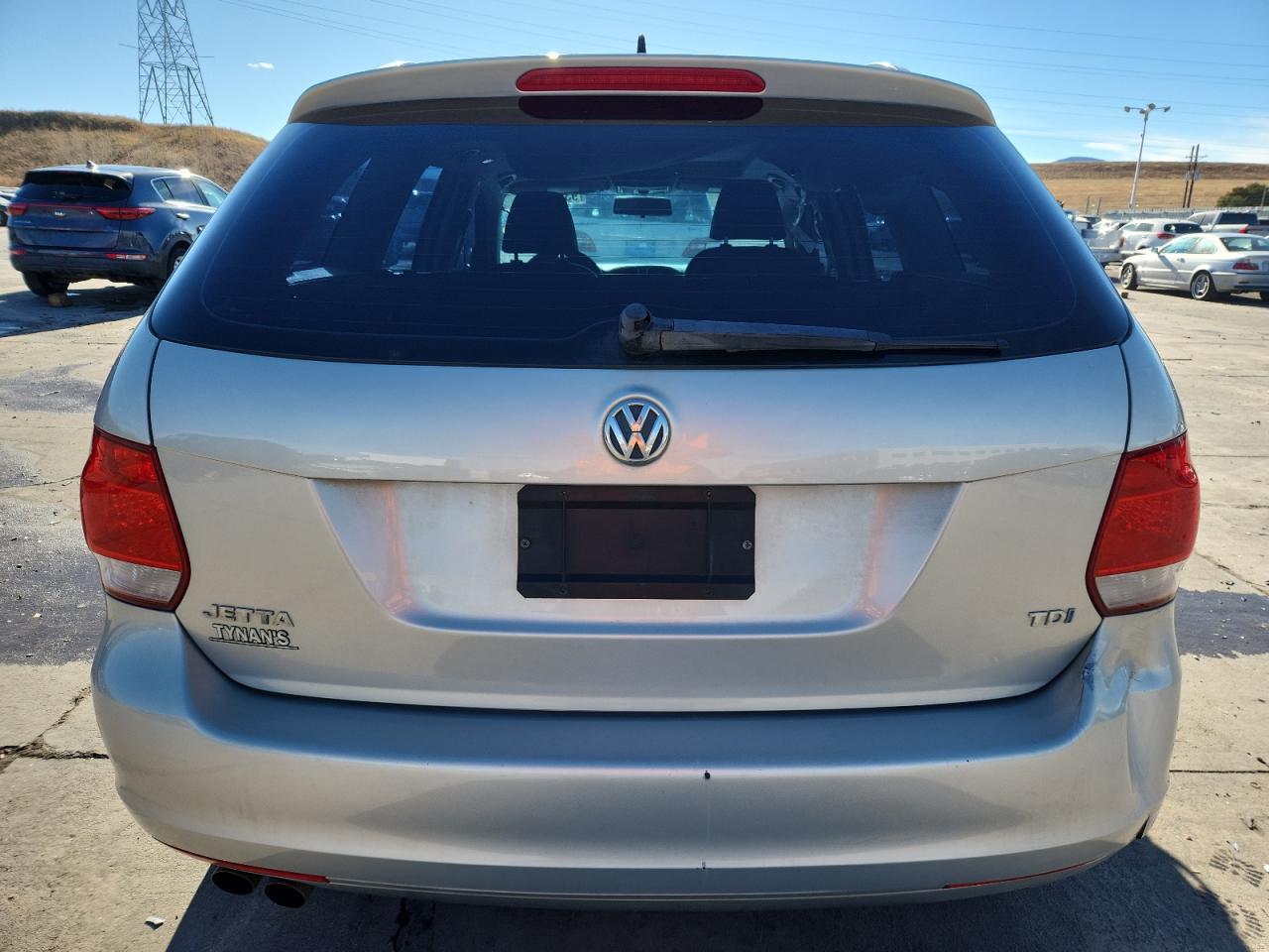 2011 VOLKSWAGEN JETTA