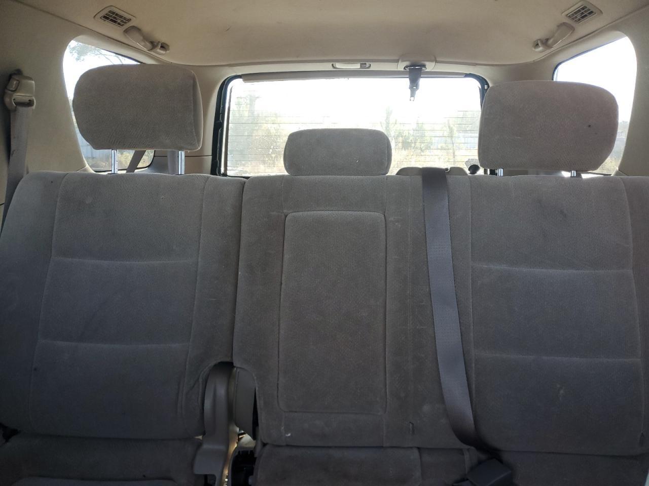 2002 TOYOTA Sequoia