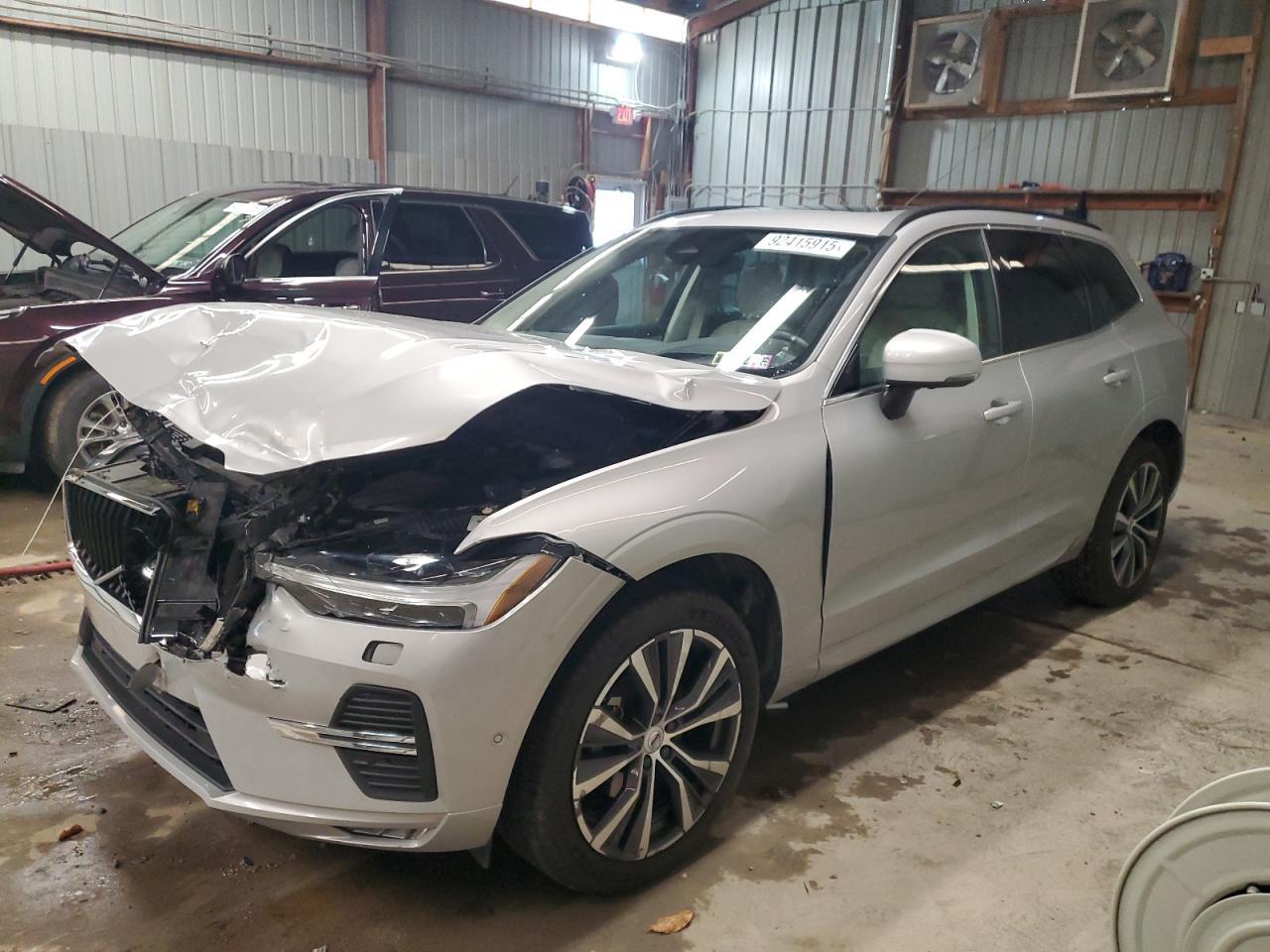 2022 VOLVO XC60