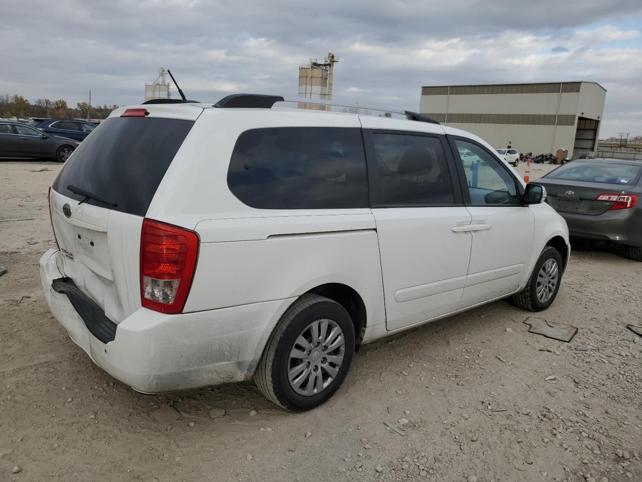2012 KIA SEDONA