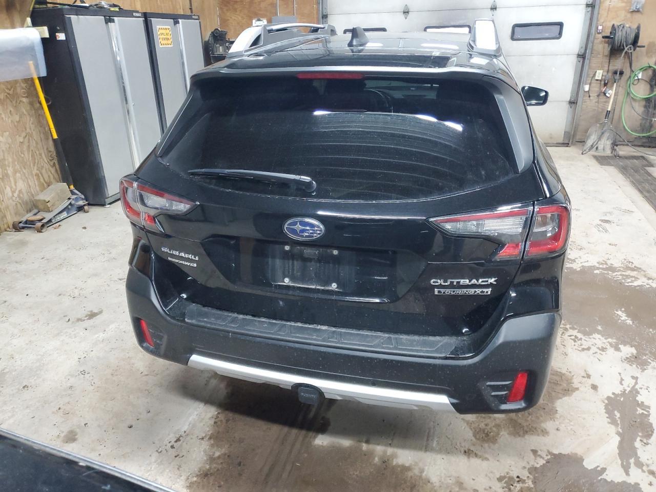 2021 SUBARU Outback