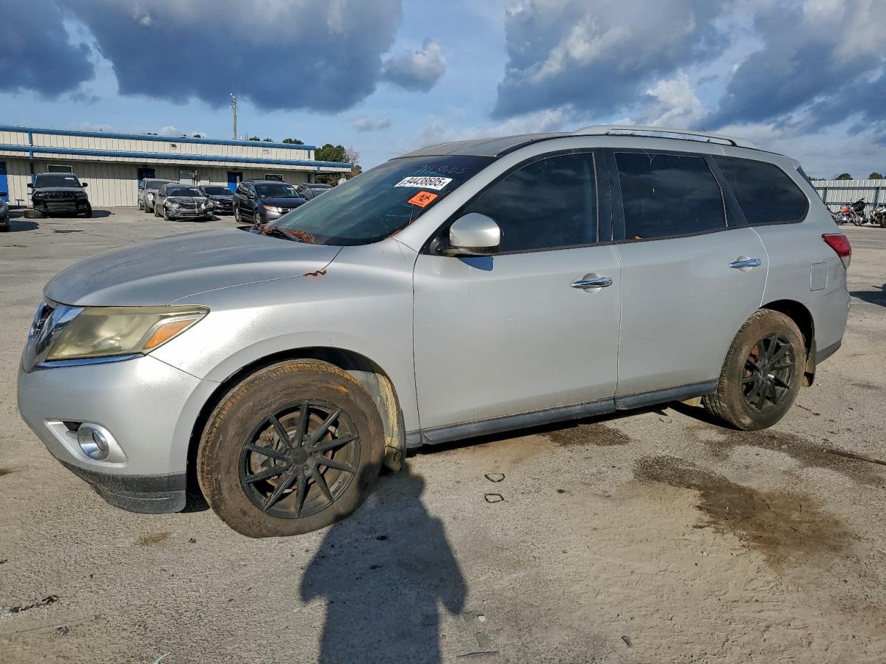 2015 NISSAN PATHFINDER
