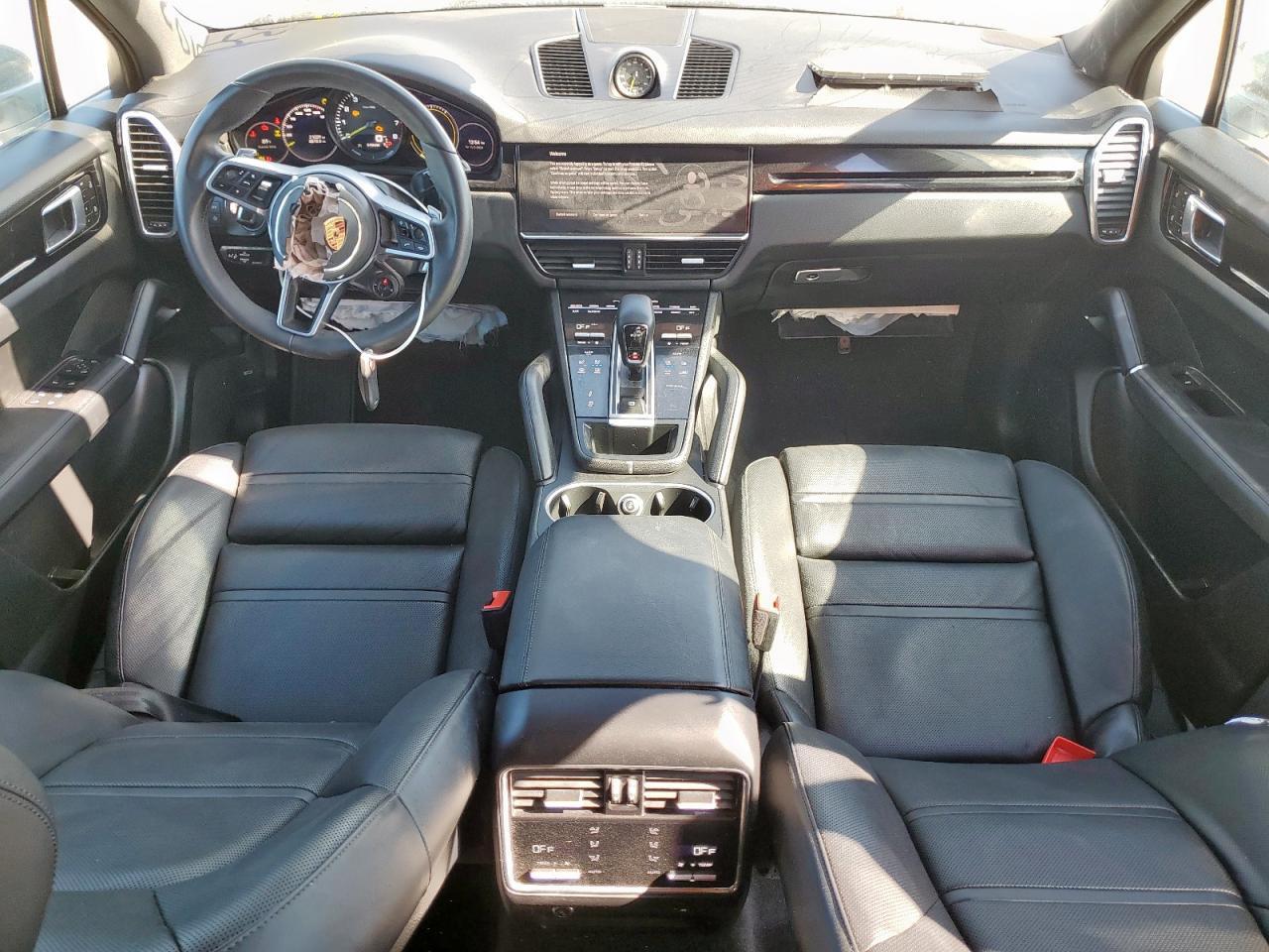 2023 PORSCHE CAYENNE