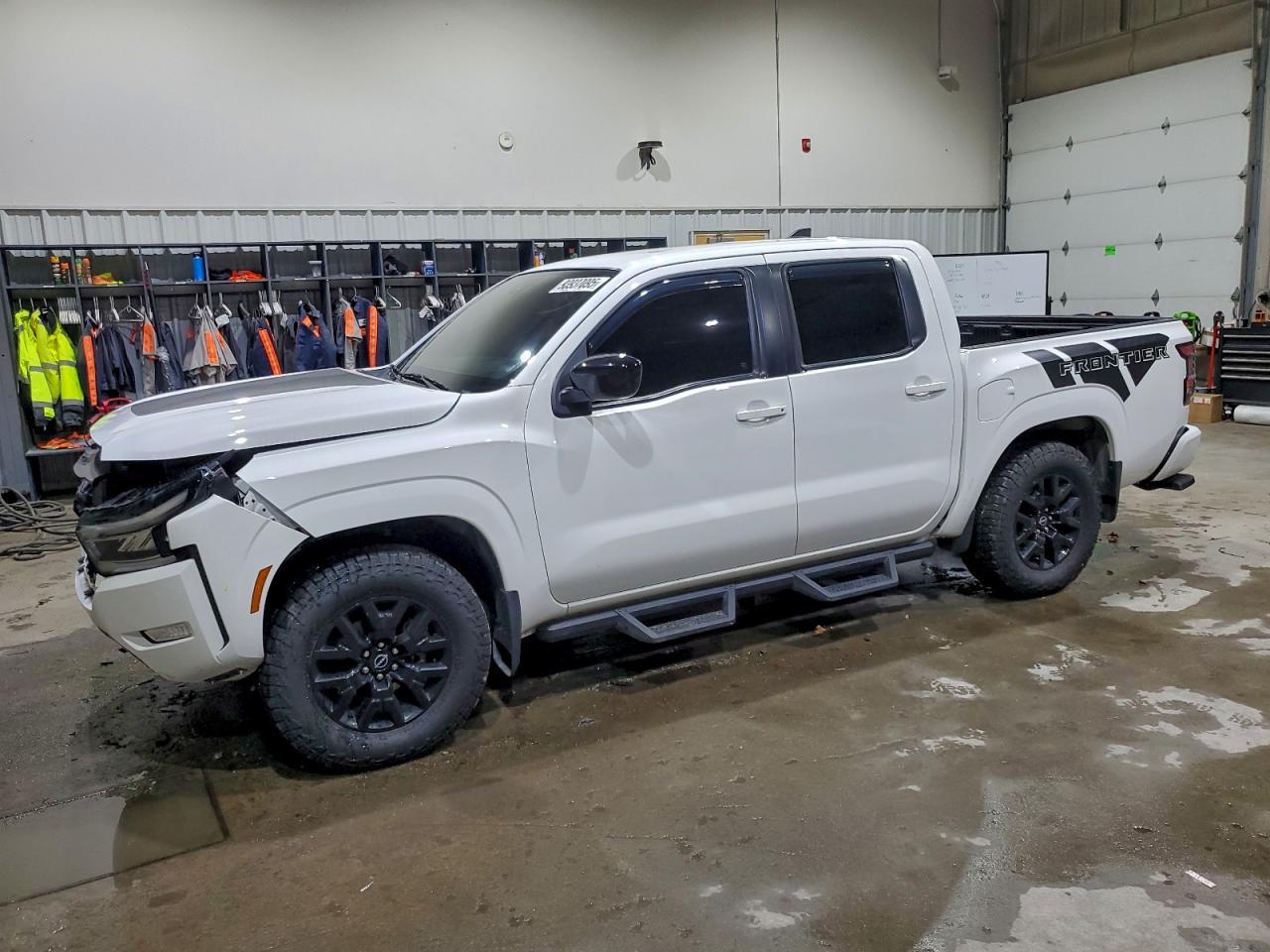 2023 NISSAN Frontier
