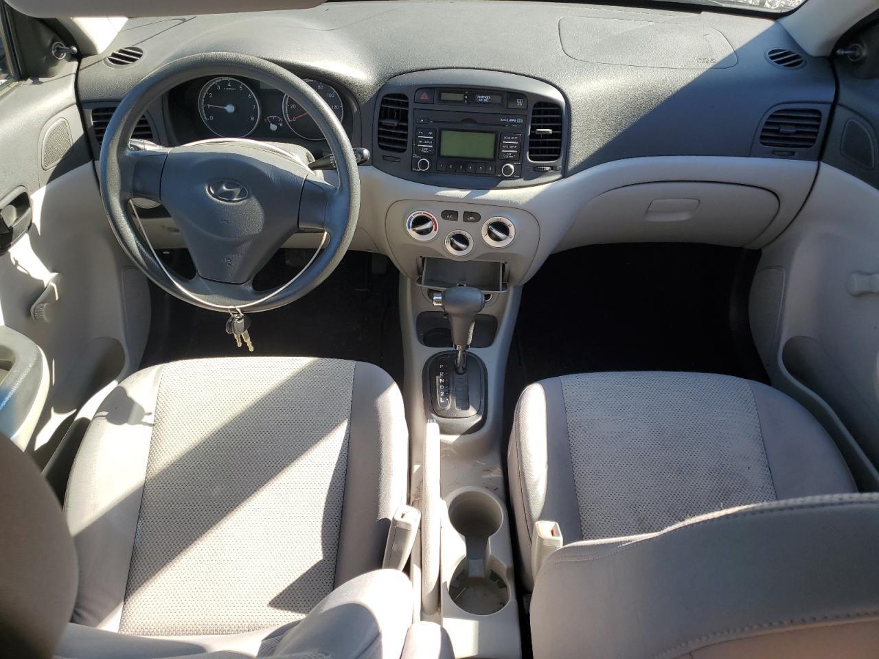 2010 HYUNDAI ACCENT