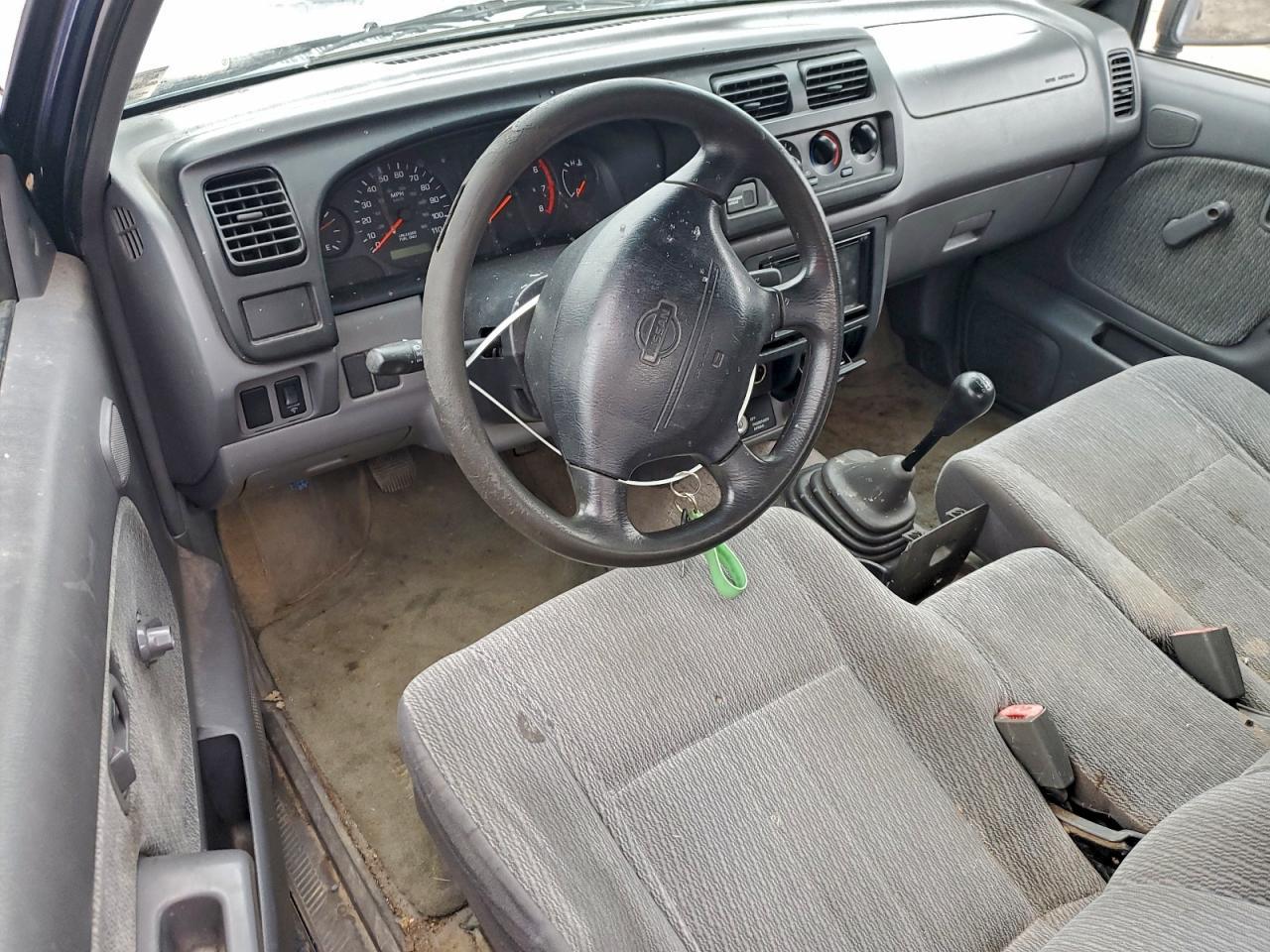2000 NISSAN Frontier