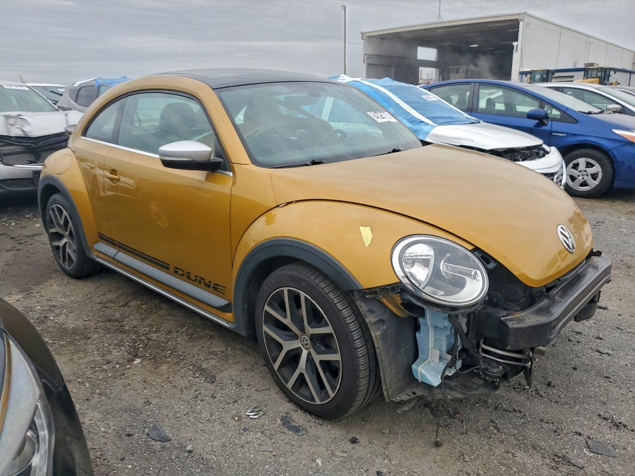 2017 VOLKSWAGEN Beetle