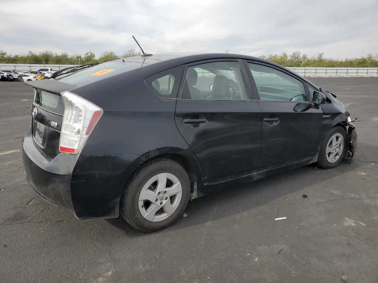 2011 TOYOTA PRIUS