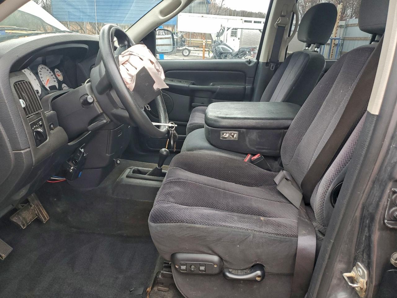 2004 DODGE RAM 1500