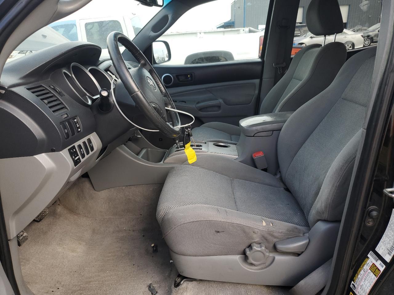 2011 TOYOTA TACOMA