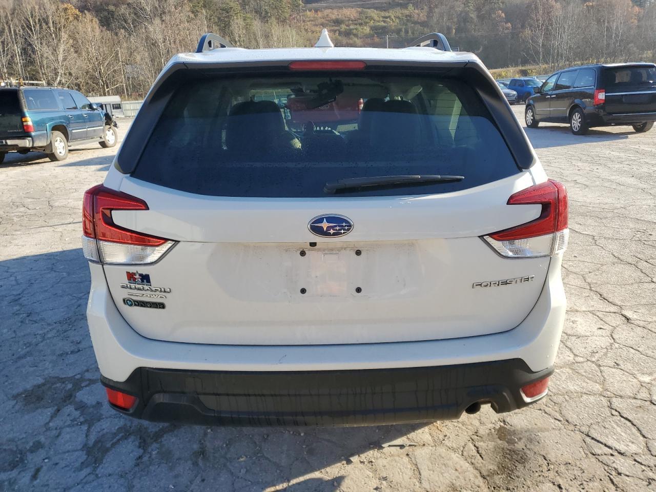 2023 SUBARU FORESTER