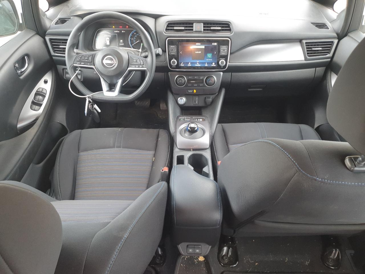 2025 NISSAN LEAF