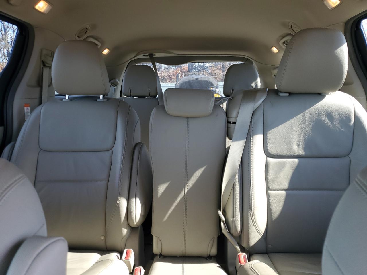 2017 TOYOTA SIENNA