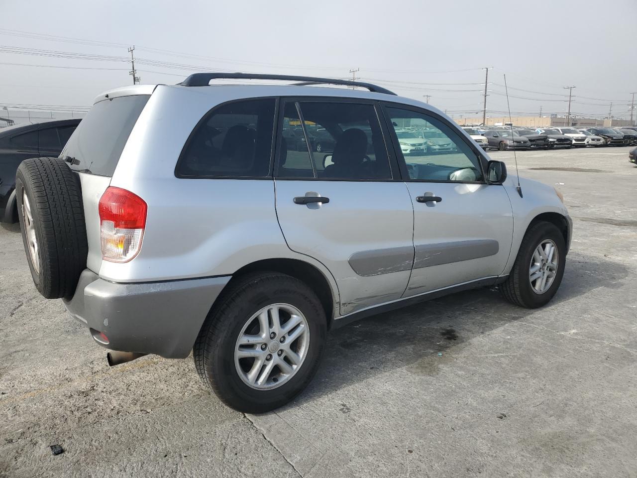 2002 TOYOTA RAV4