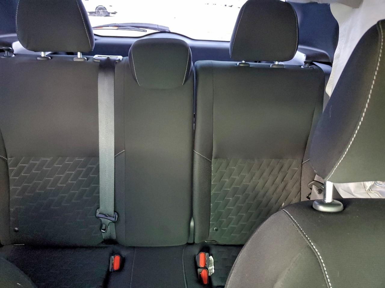 2021 NISSAN KICKS