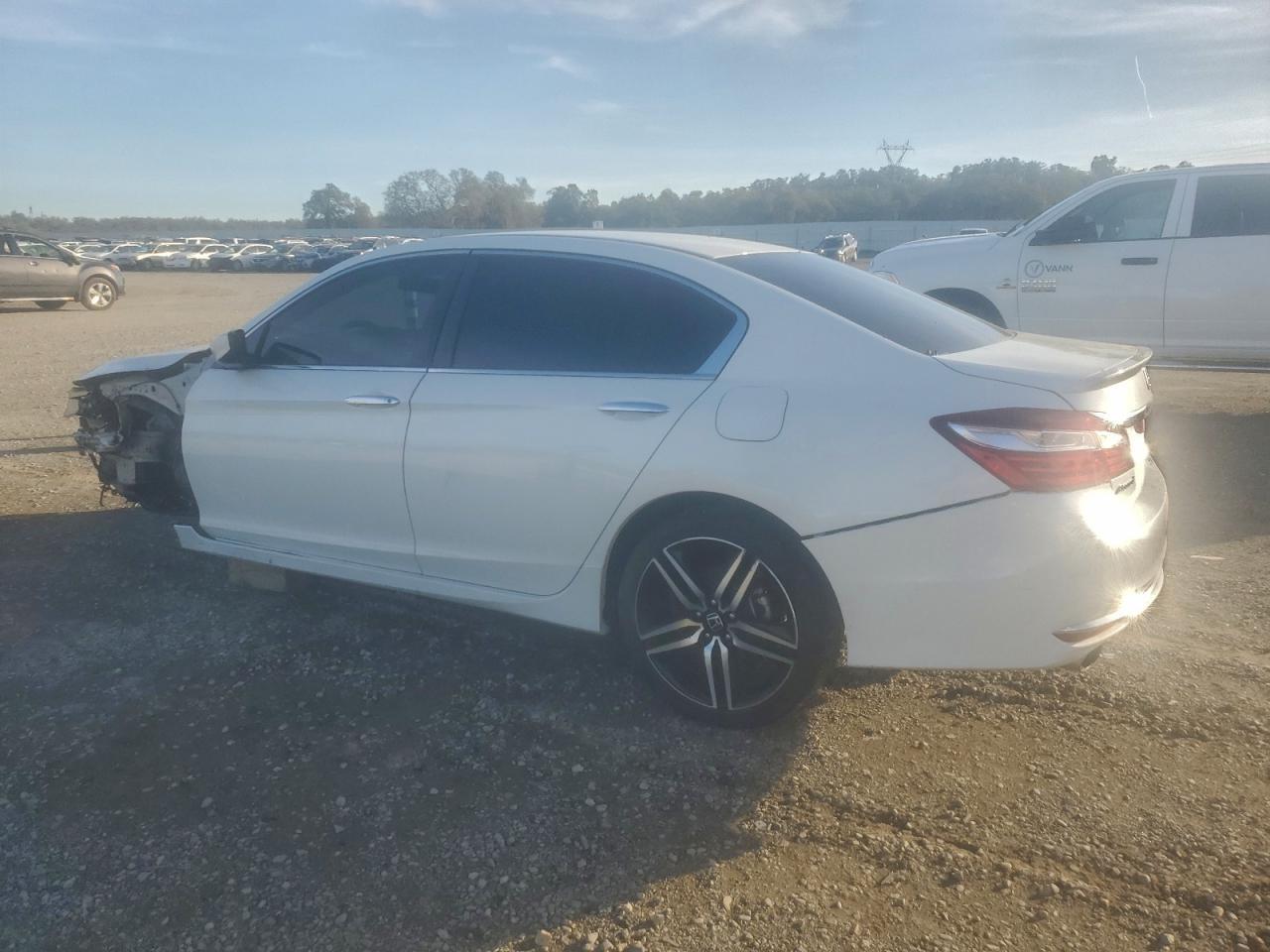 2017 HONDA ACCORD