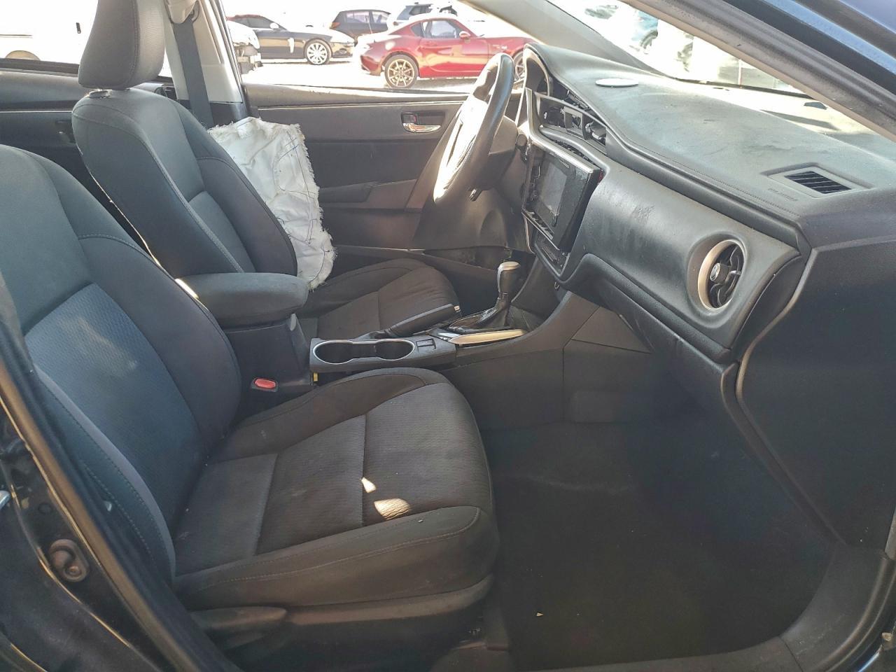 2019 TOYOTA COROLLA