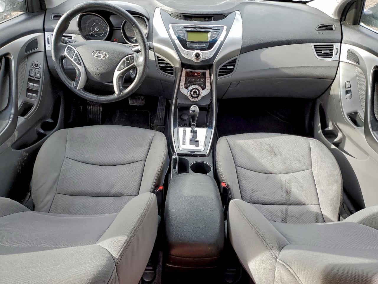 2012 HYUNDAI ELANTRA