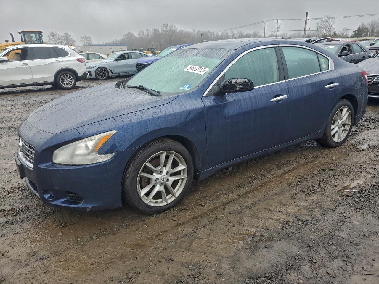 2010 NISSAN Maxima