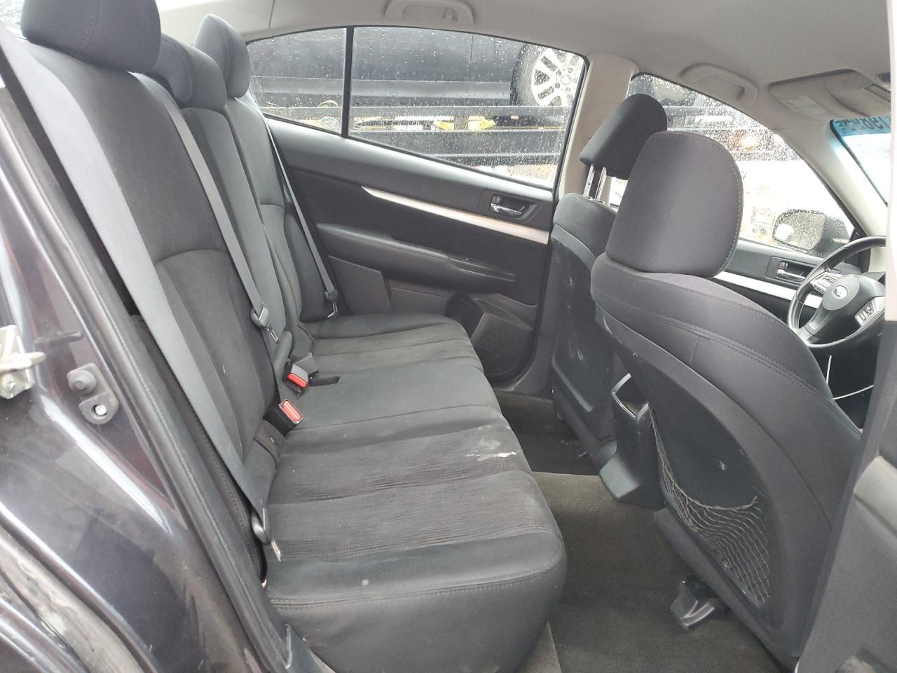 2013 SUBARU Legacy