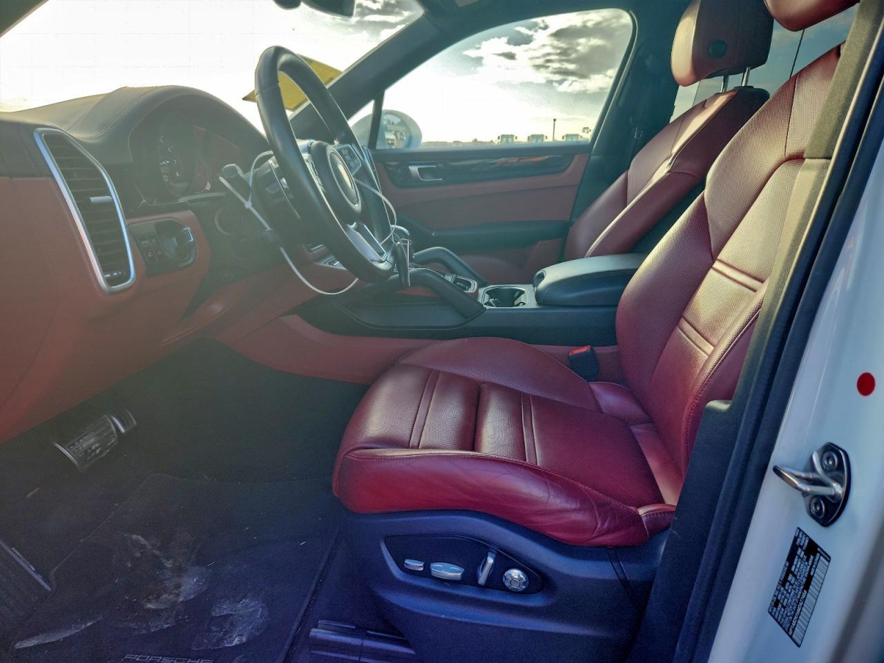 2021 PORSCHE CAYENNE