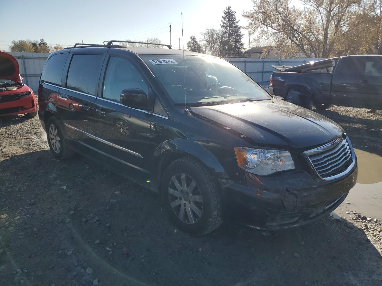 2011 CHRYSLER Town & Country