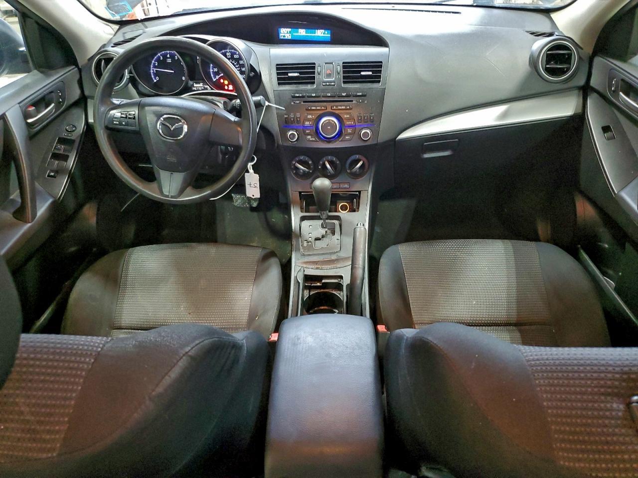 2013 MAZDA 3