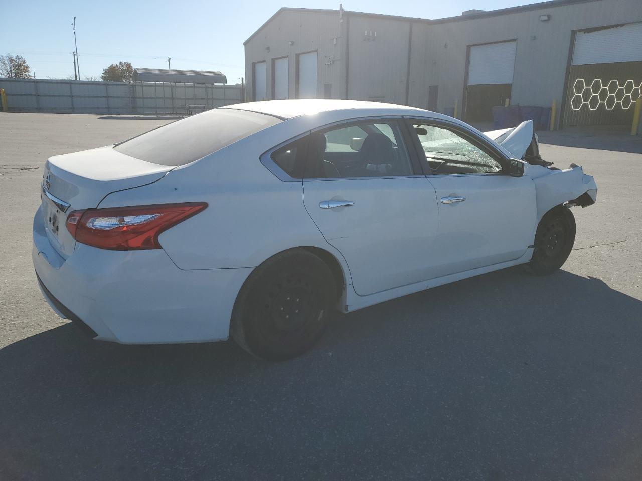 2016 NISSAN ALTIMA