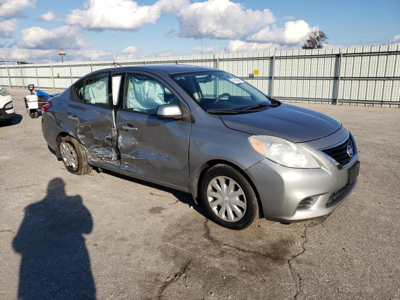 2014 NISSAN VERSA