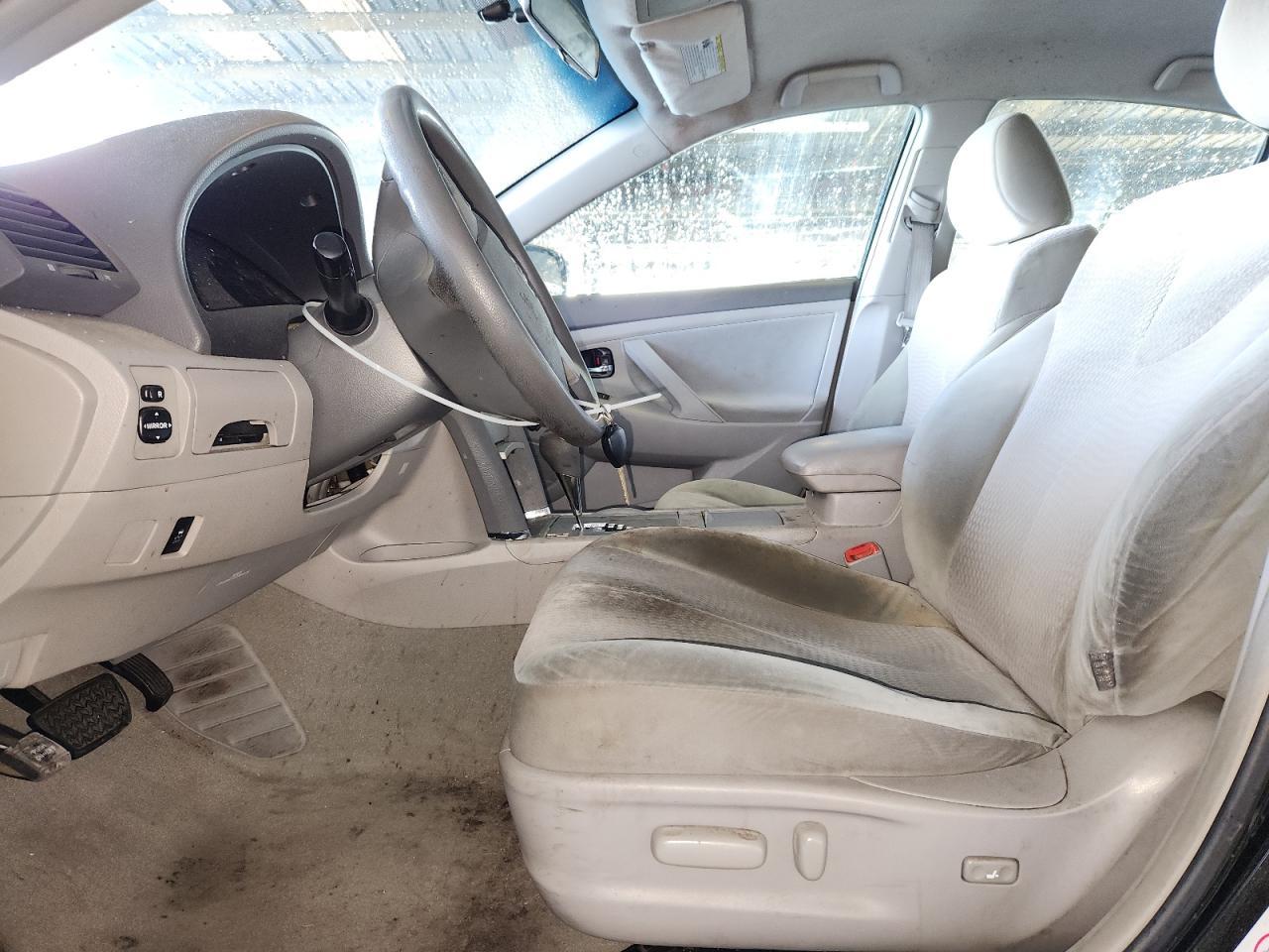 2011 TOYOTA CAMRY
