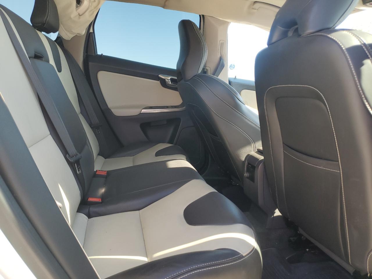 2017 VOLVO XC60