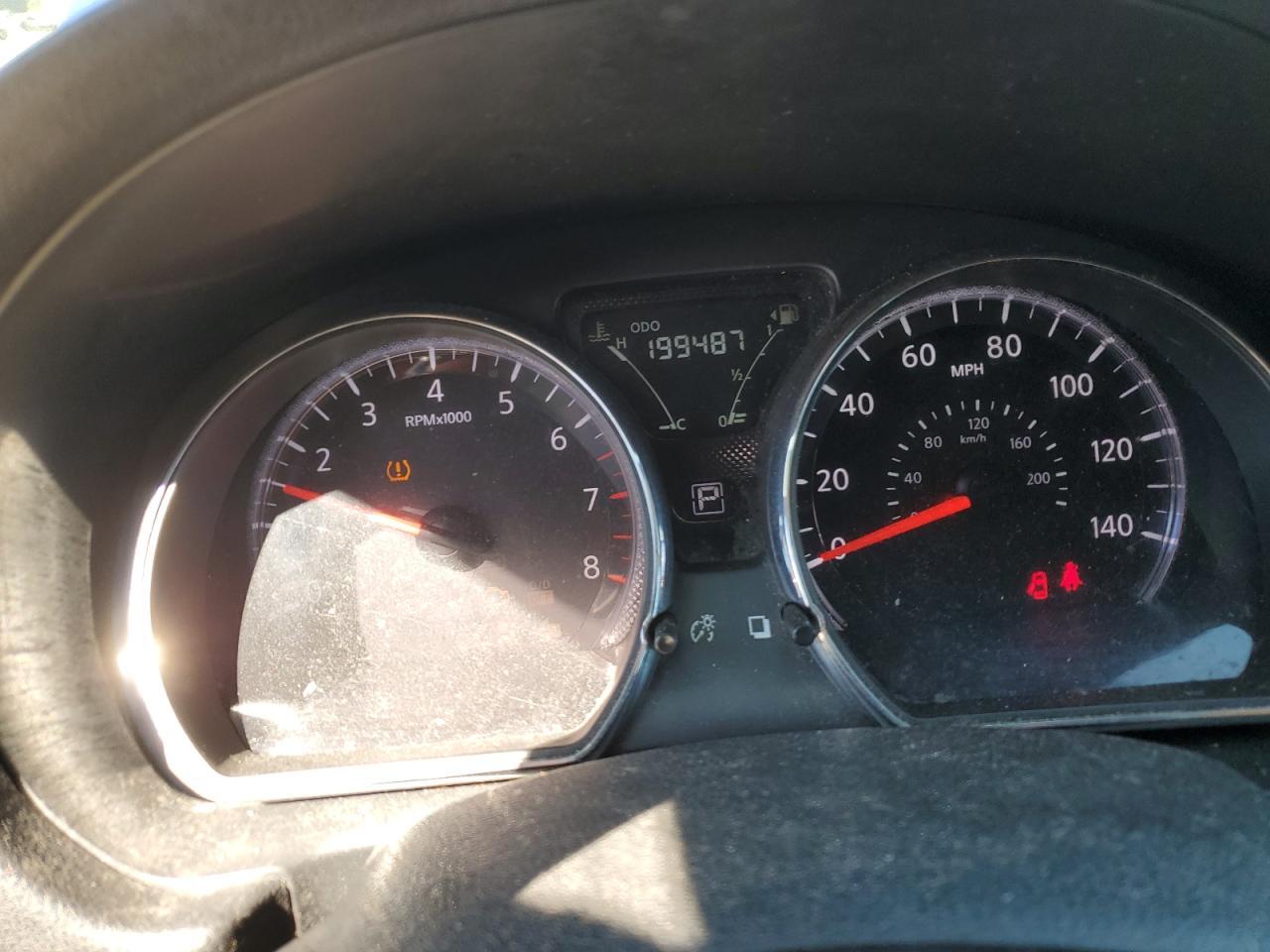 2016 NISSAN VERSA