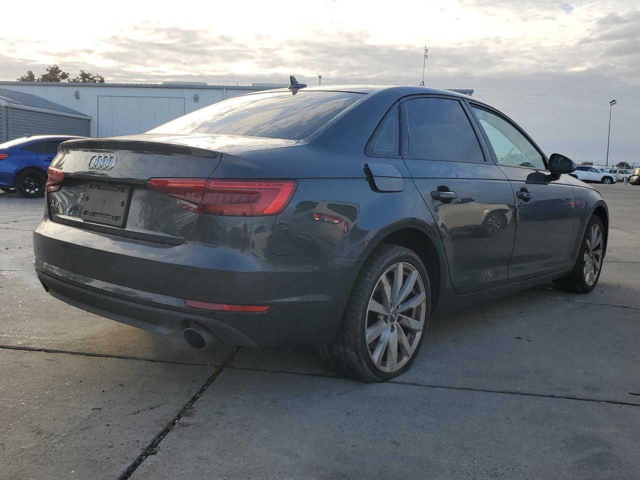 2017 AUDI A4