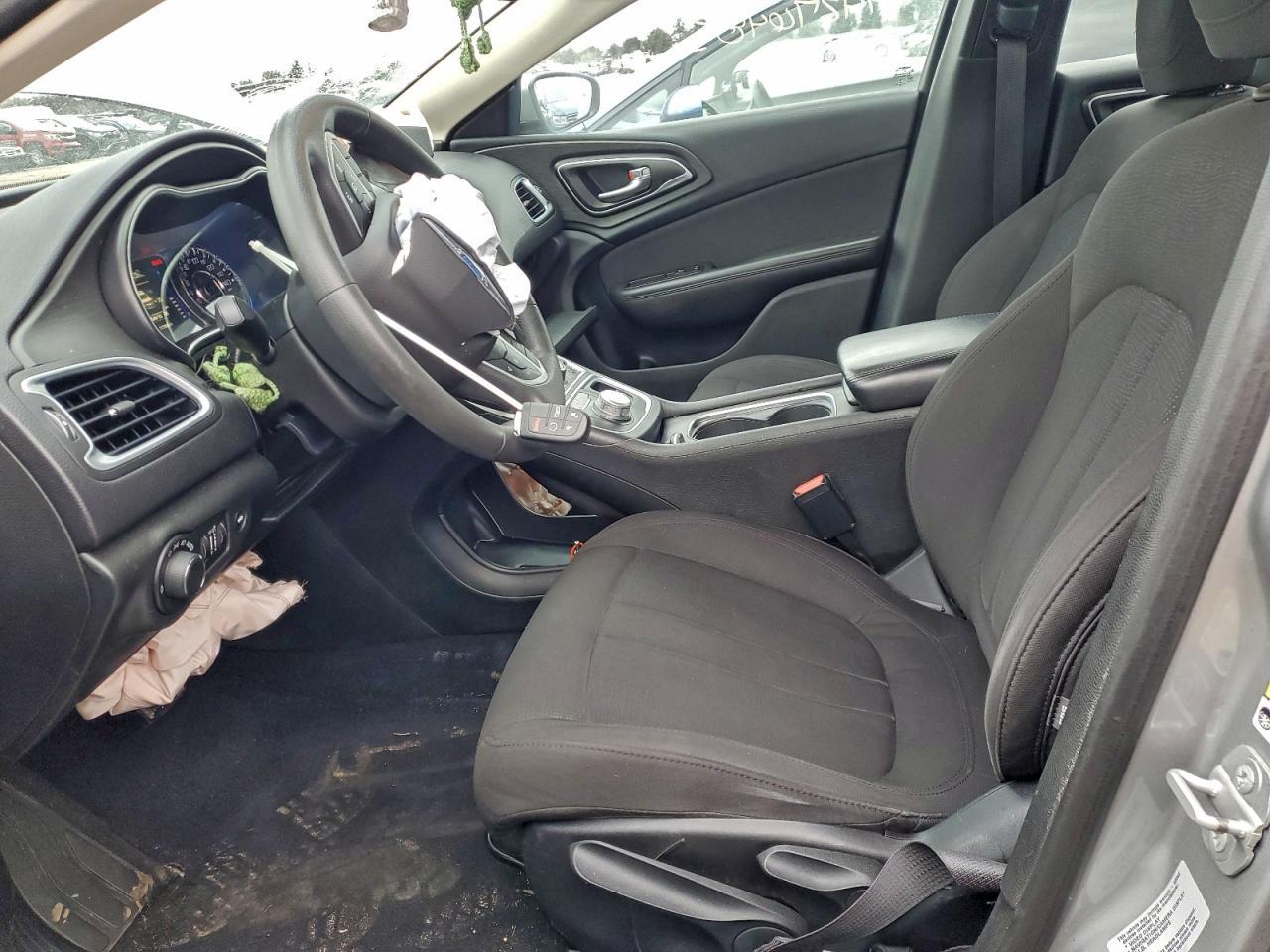2015 CHRYSLER 200