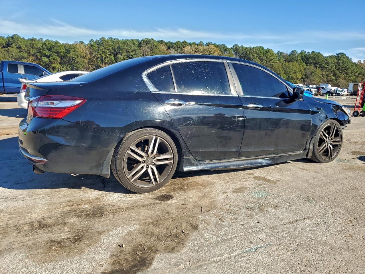 2017 HONDA ACCORD