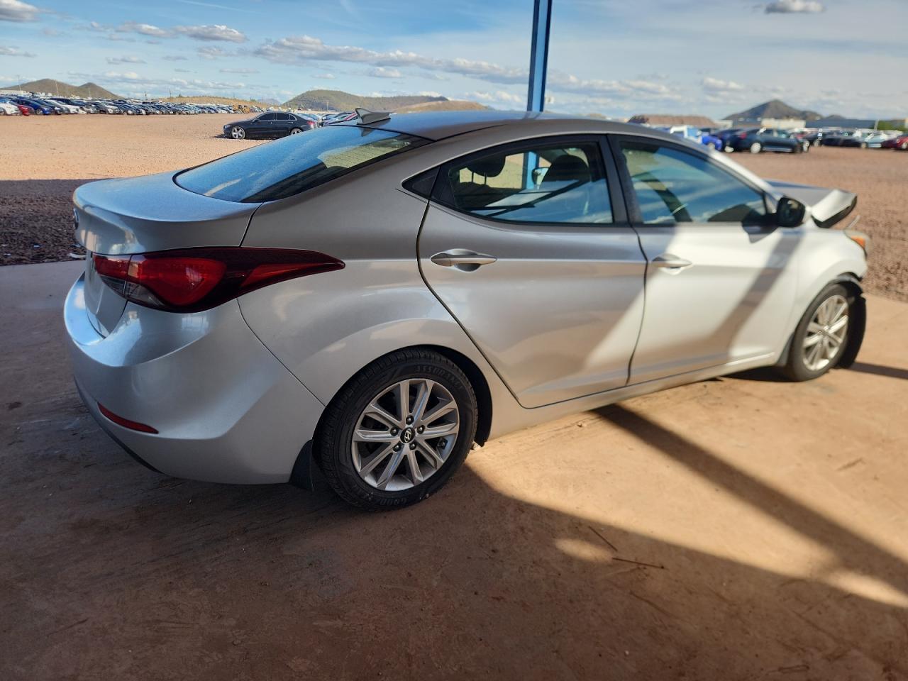 2016 HYUNDAI ELANTRA