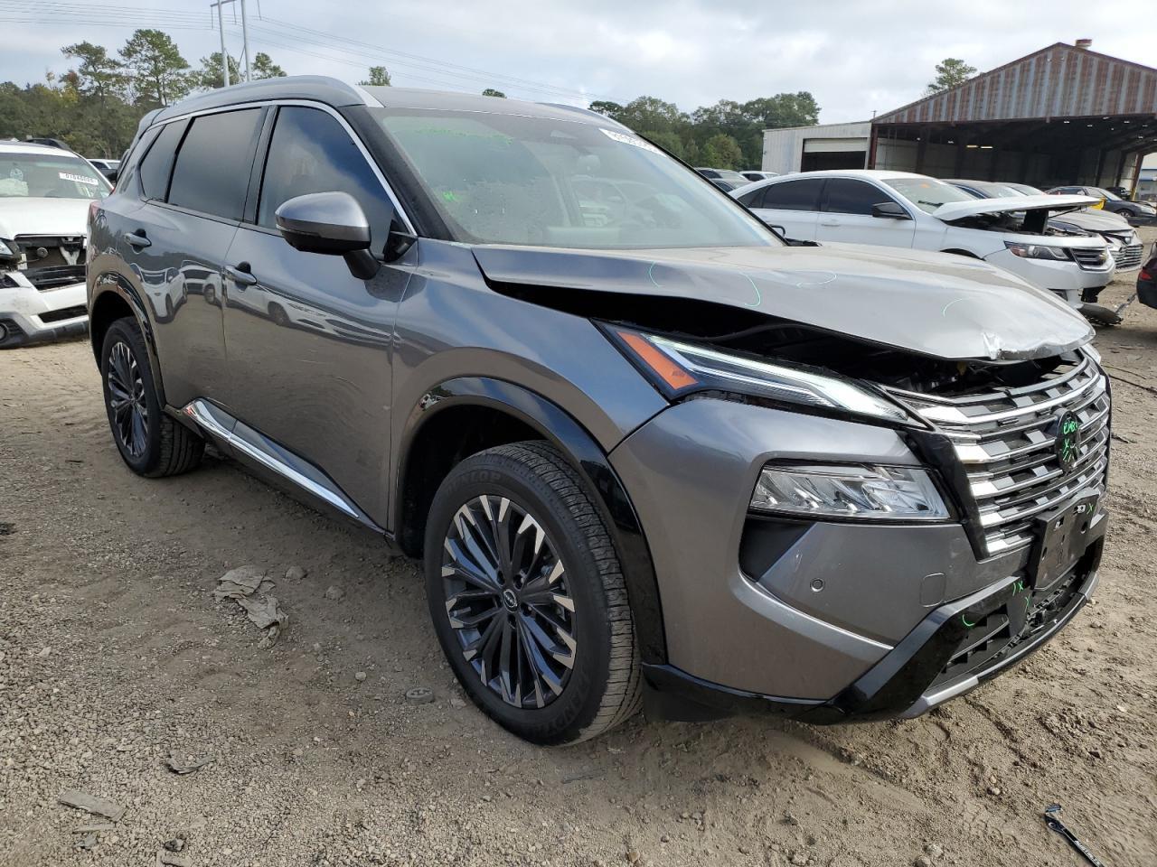 2025 NISSAN ROGUE