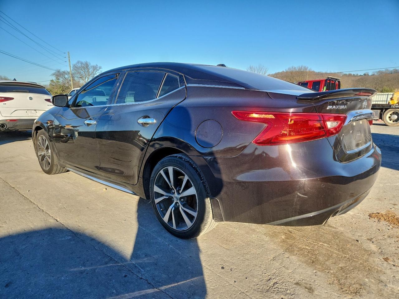 2016 NISSAN Maxima