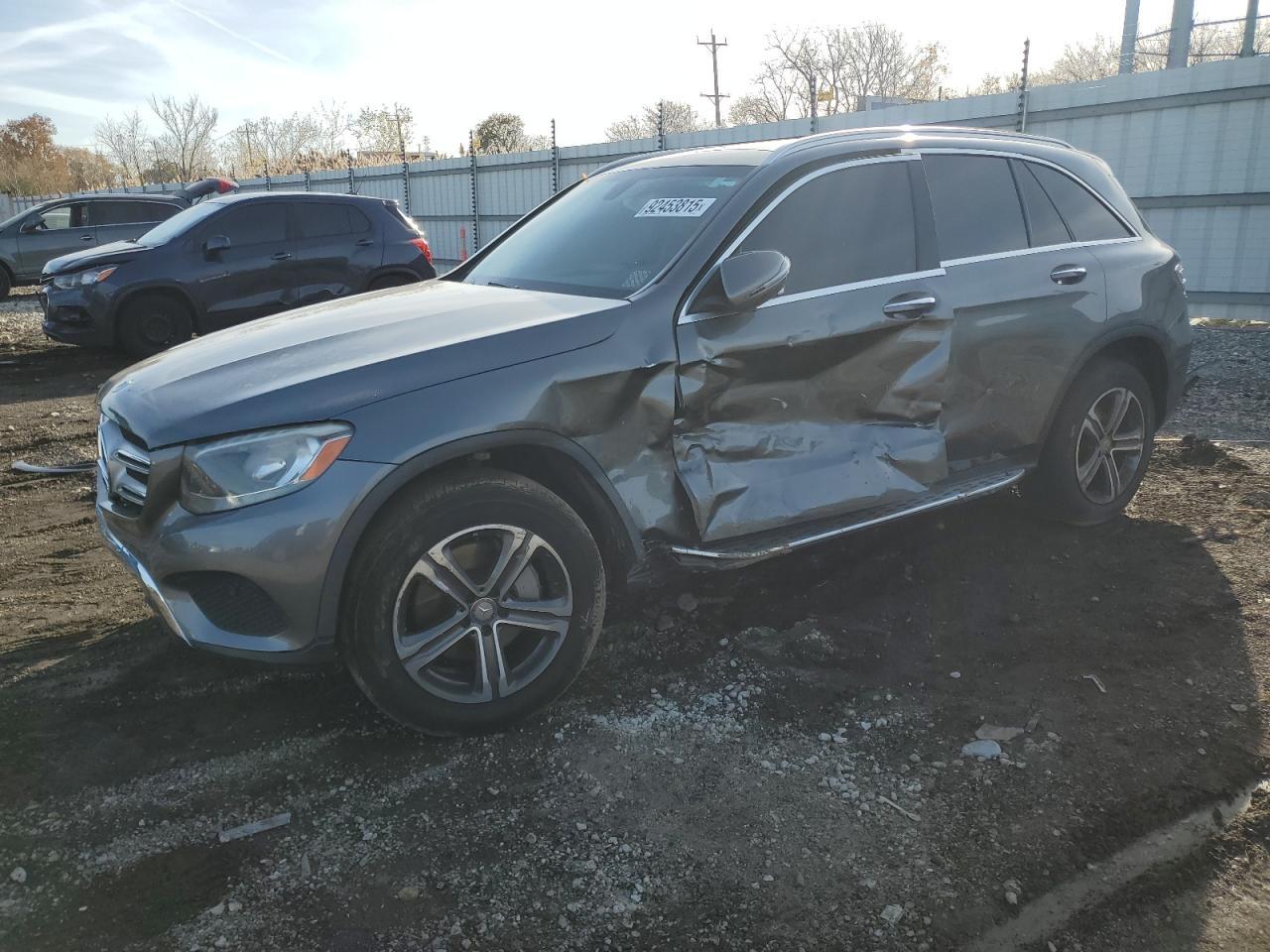 2016 MERCEDES-BENZ GLC-Class