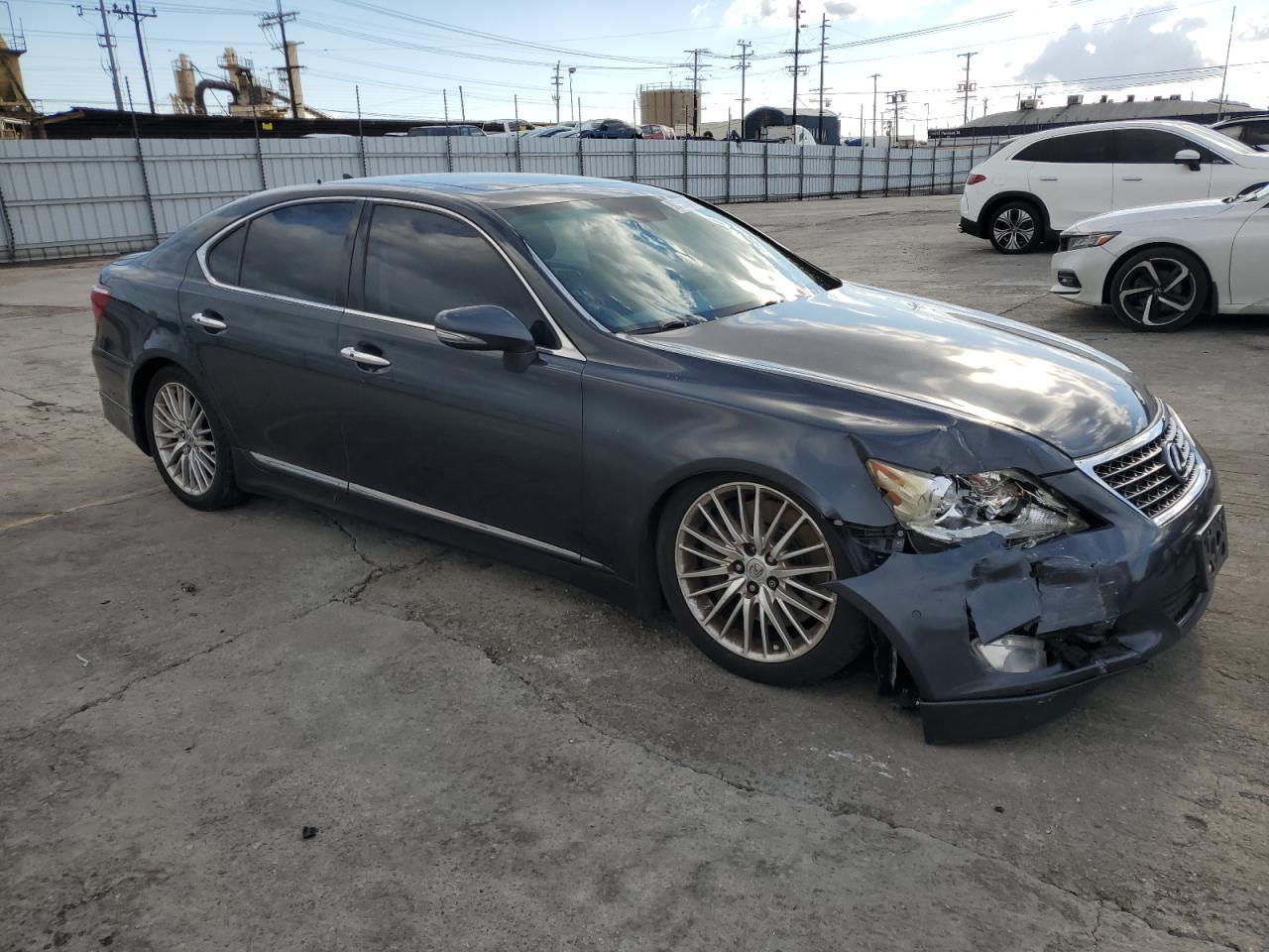2011 LEXUS LS 460