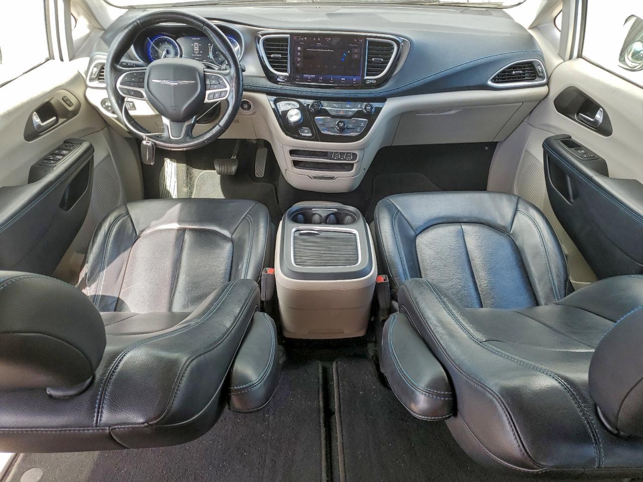 2021 CHRYSLER Pacifica