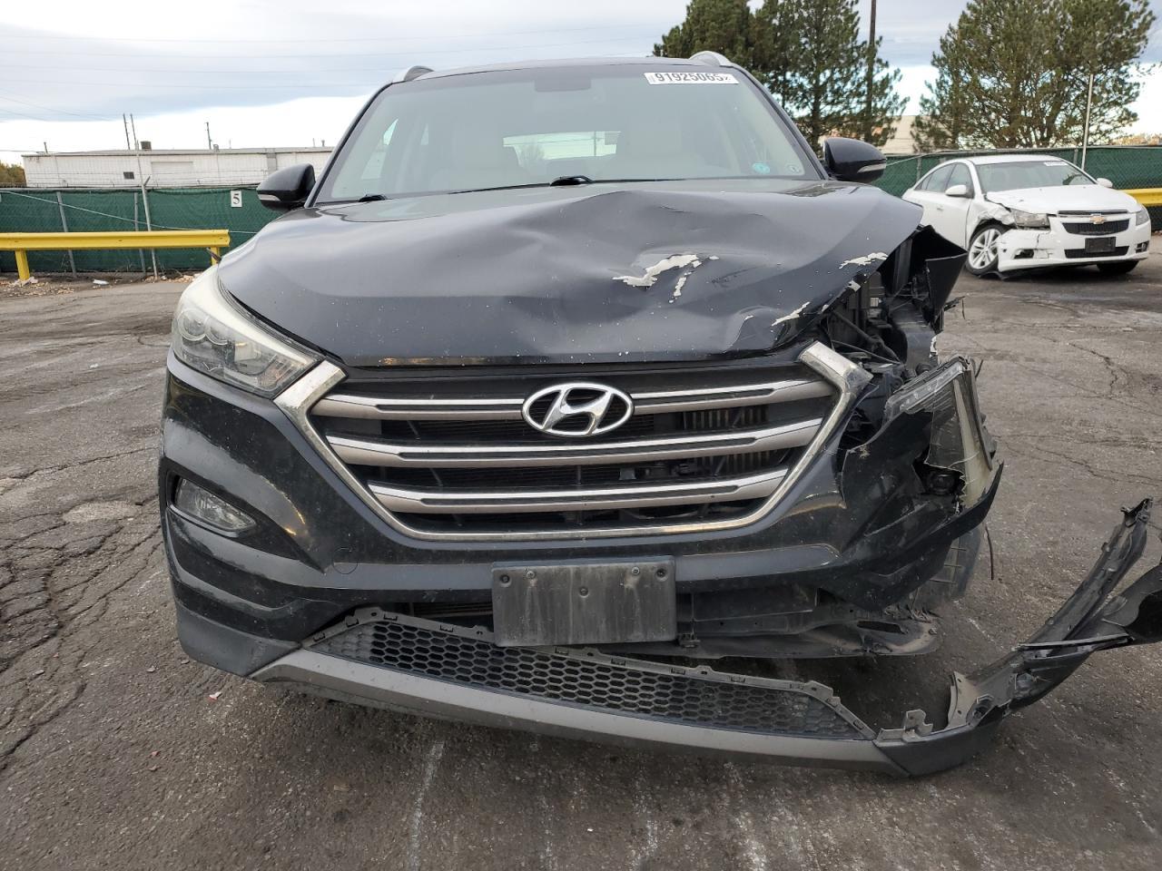 2016 HYUNDAI TUCSON