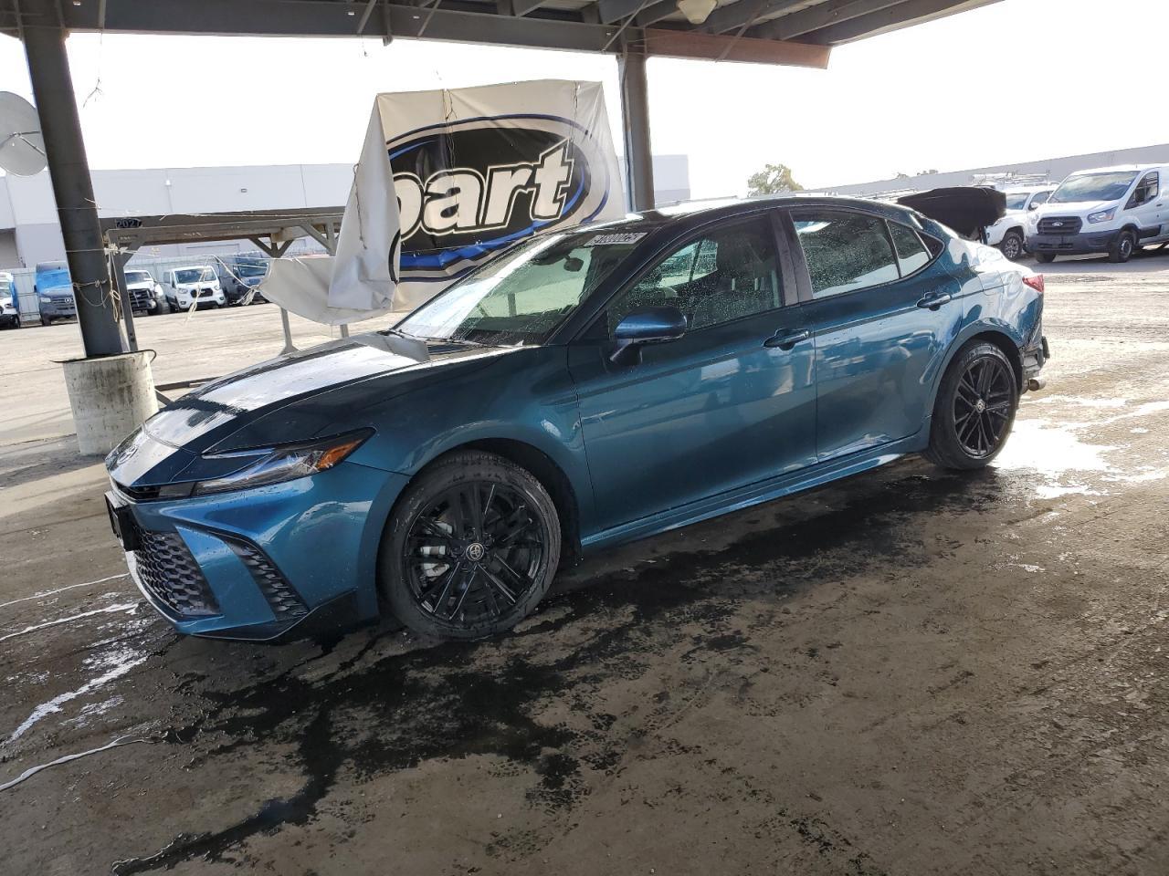 2025 TOYOTA CAMRY