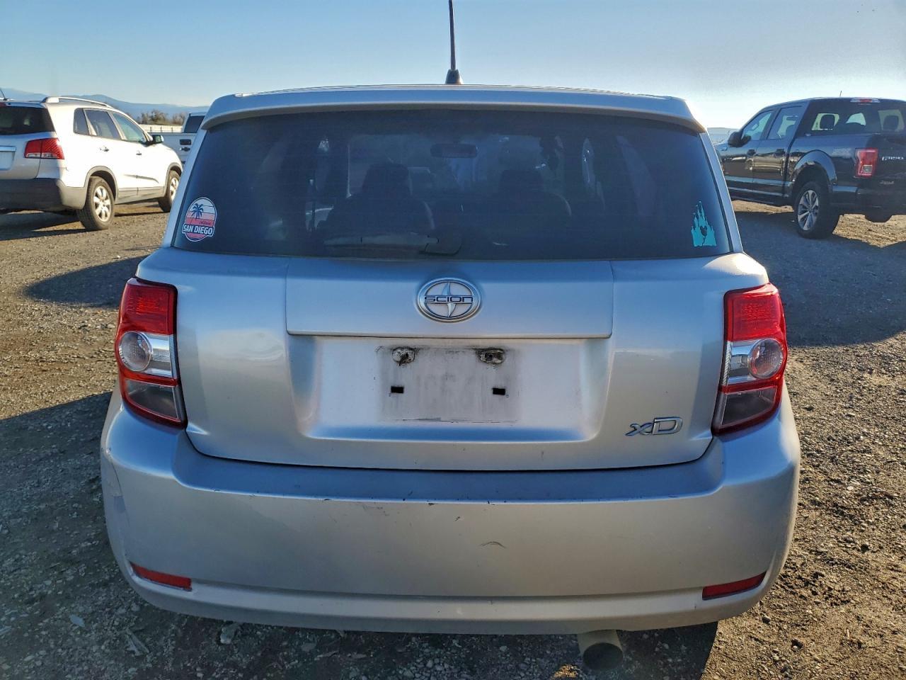 2010 TOYOTA SCION